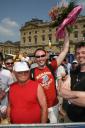 080530_alex_fangt_sich_den_siegerstras.JPG