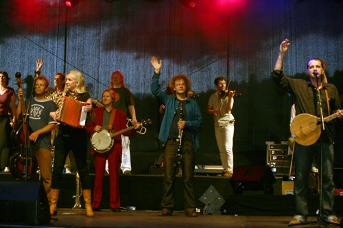 080804_17-hippies-157.jpg