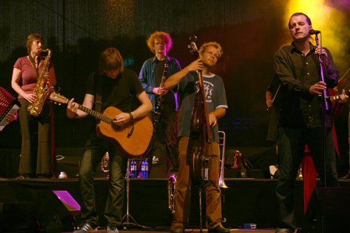 080804_17-hippies-178.jpg