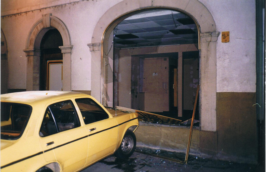 Autounfall-in-der-Falterstraße